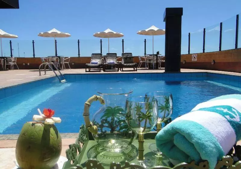 ホテル Plaza Praia Suites