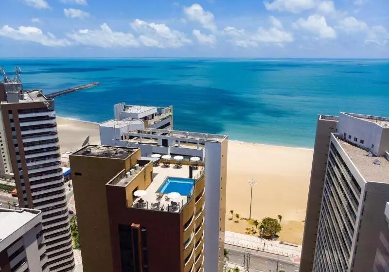 ホテル Plaza Praia Suites