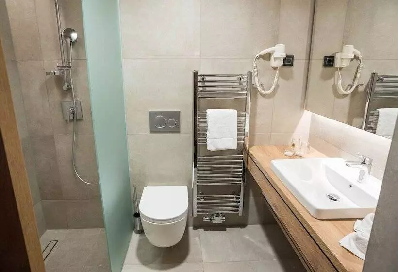 فندق Zdravilisce   Thermana Lasko