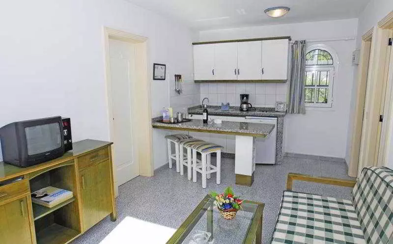 La Mirage Swingers Complex