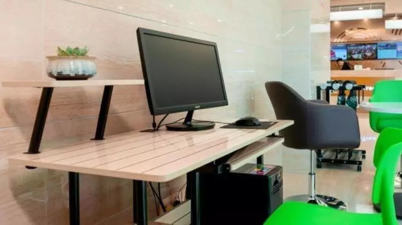 Hotelli Greentree Inn Suzhou Zhangjiagang Tangshi Town Yangzi Road Express