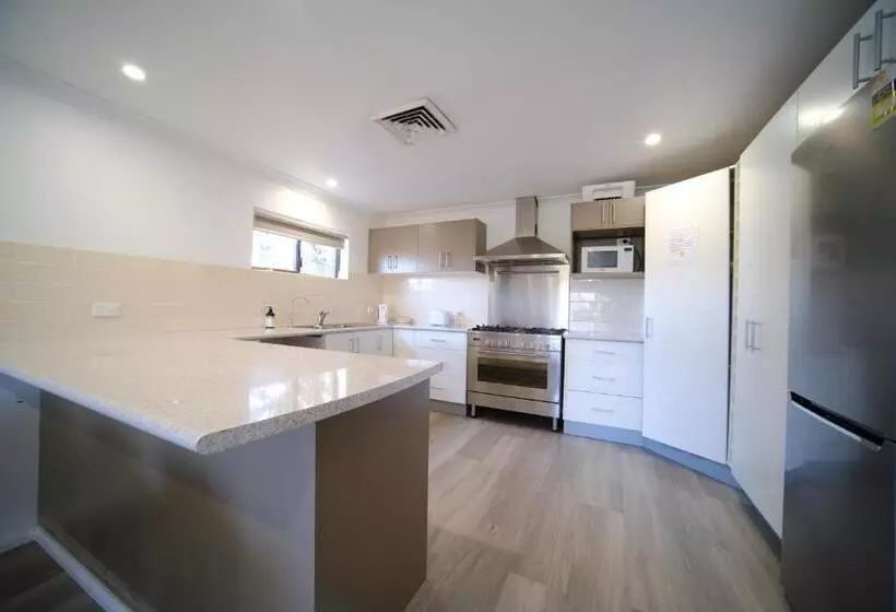 ホテル Lakeside Inn Wollongong