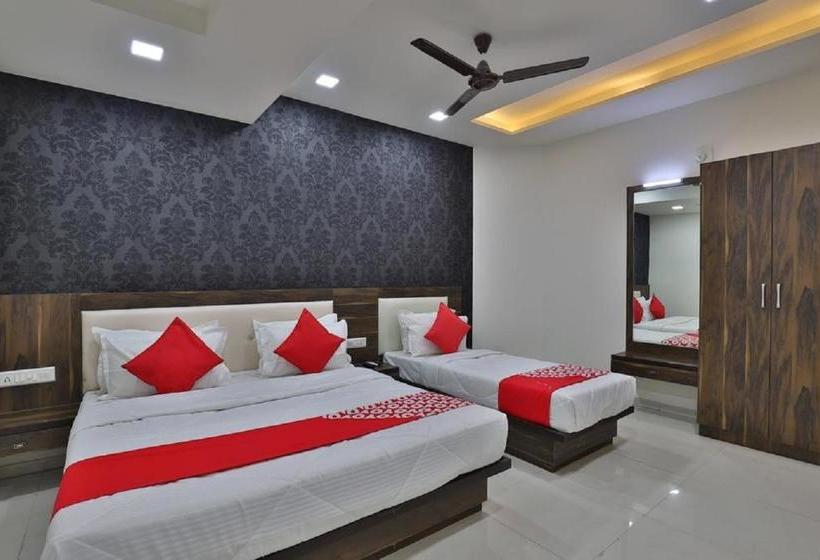 בית מלון כפרי The Dev Orchid