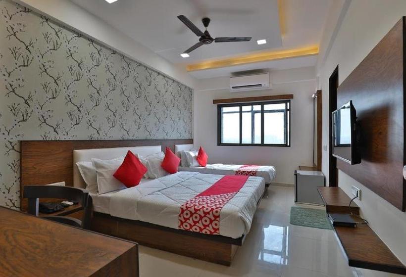 בית מלון כפרי The Dev Orchid