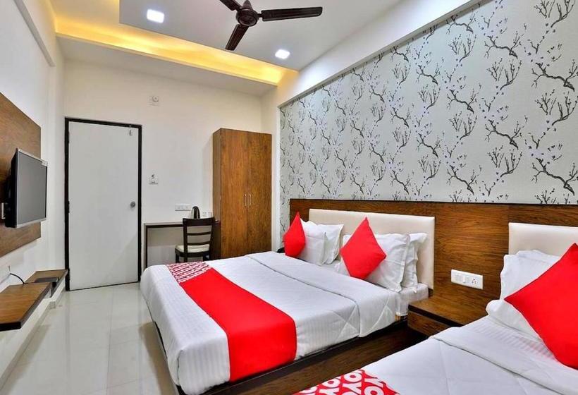 בית מלון כפרי The Dev Orchid