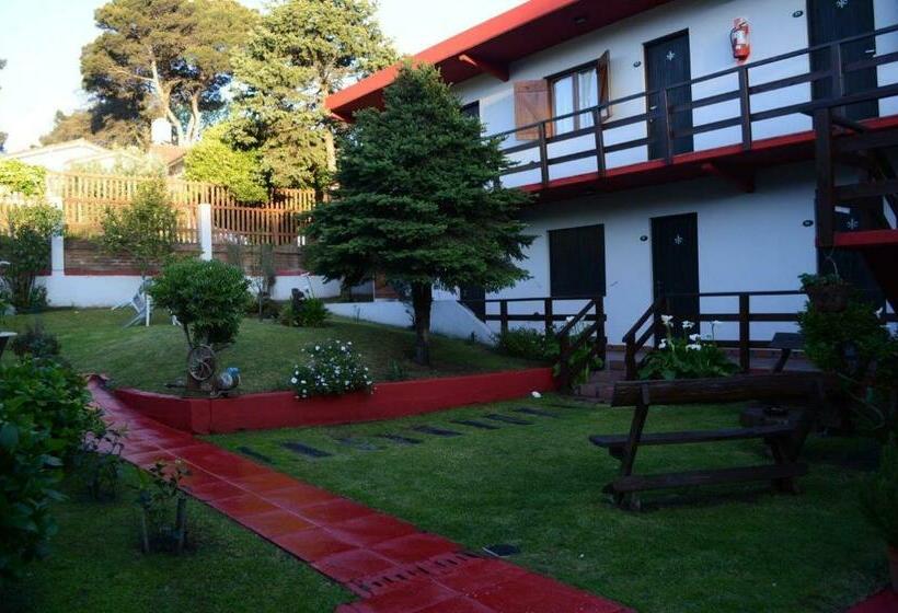 هاستل Hostería El Bosque