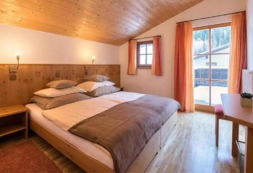 هتل Chalet Murr By Skilink