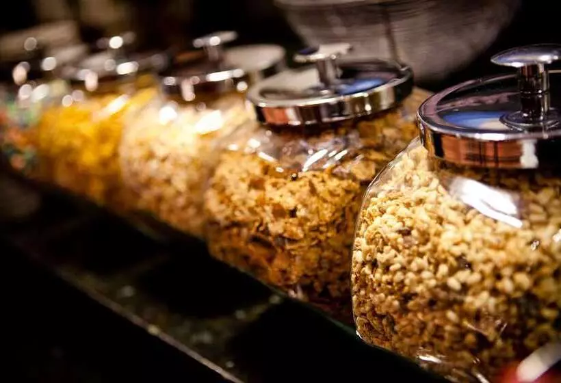 Otel Embassy Suites By Hilton Austin Arboretum