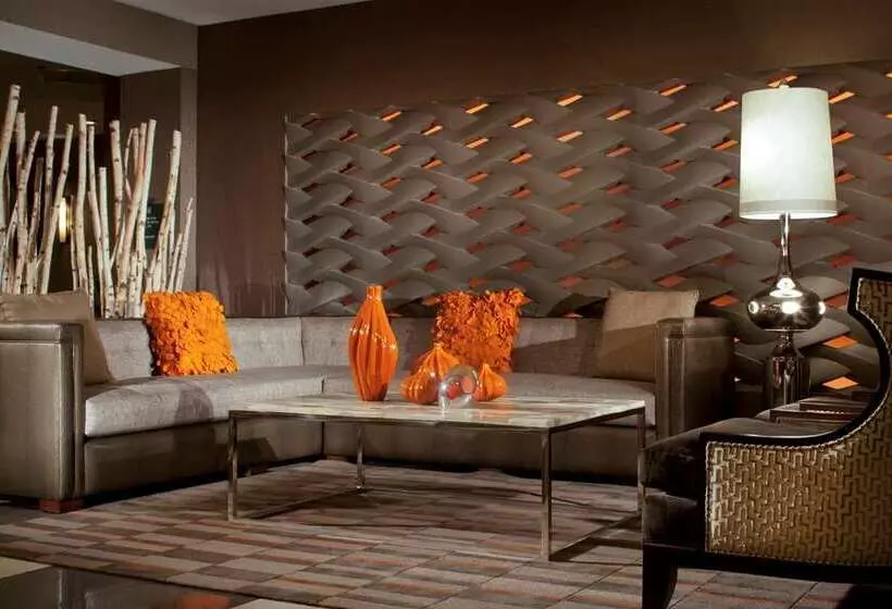 Otel Embassy Suites By Hilton Austin Arboretum