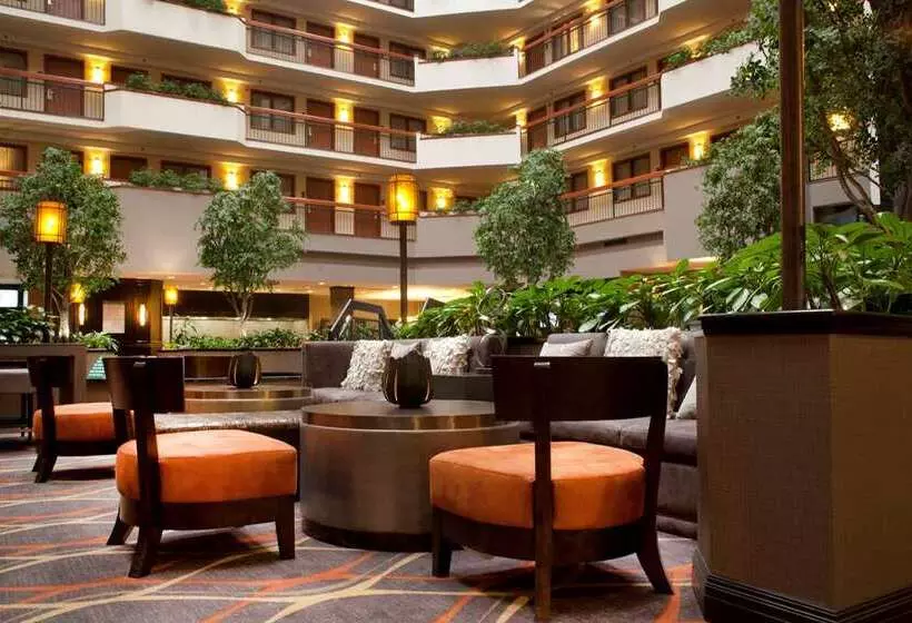 Otel Embassy Suites By Hilton Austin Arboretum