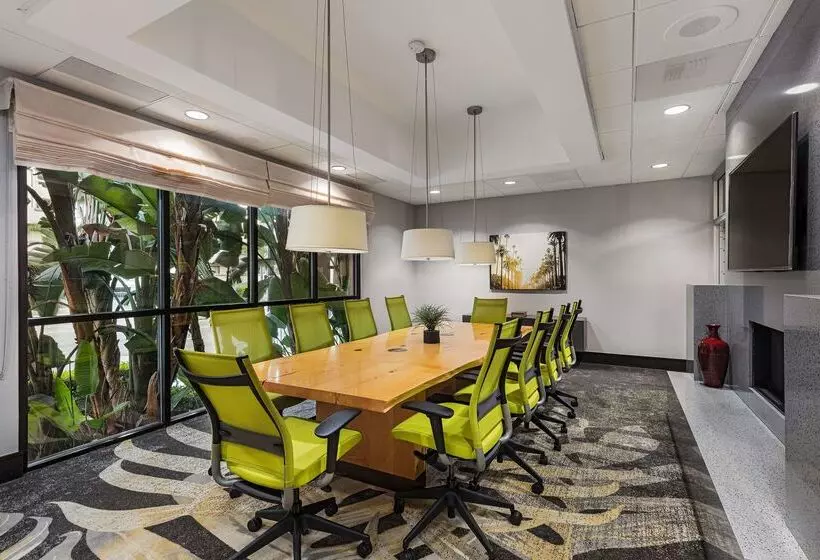 هتل Hilton Garden Inn Los Angeles/hollywood