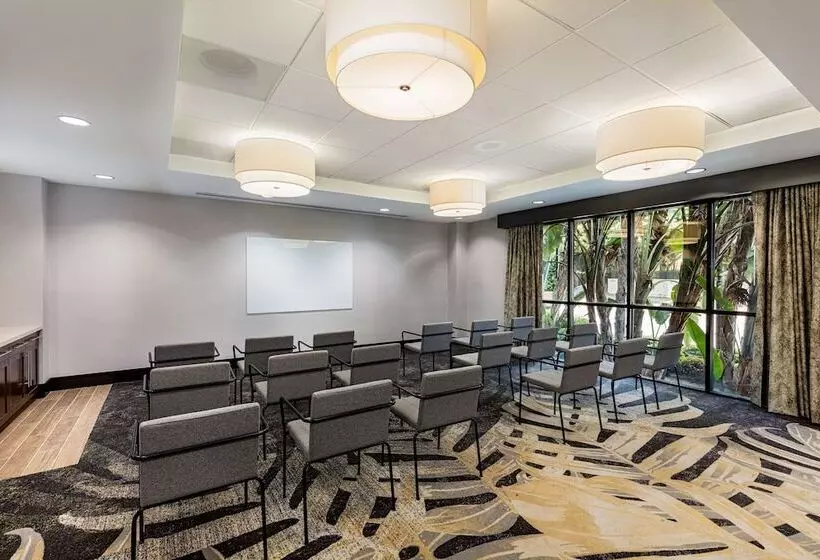 هتل Hilton Garden Inn Los Angeles/hollywood