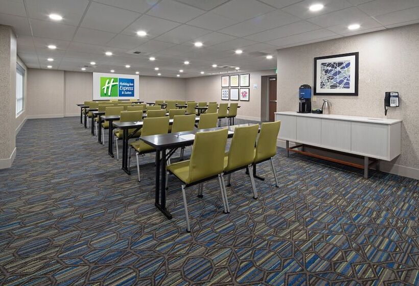 هتل Holiday Inn Express Seattle Sea Tac Airport, An Ihg