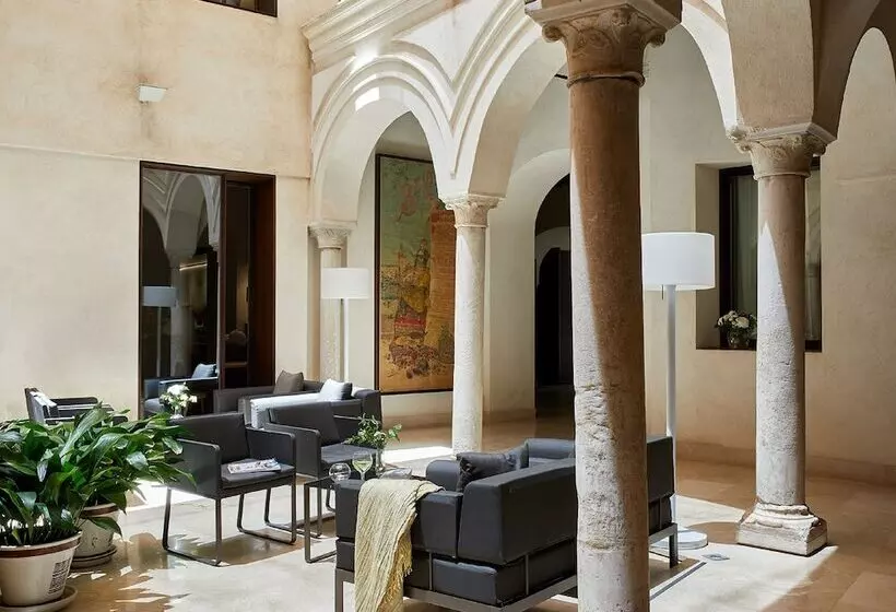 هتل Posada Del Lucero