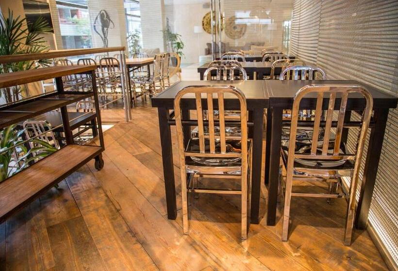 Hotel Marqués Del Mar