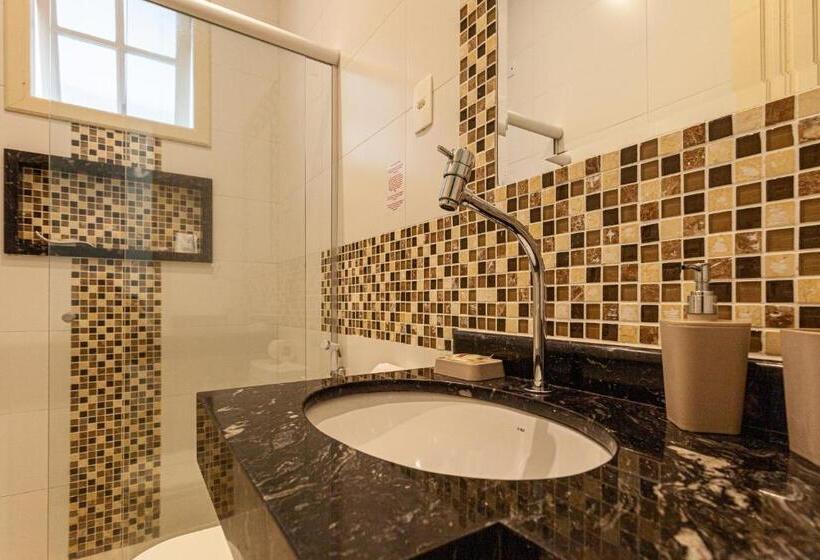 هتل Pousada Casablanca