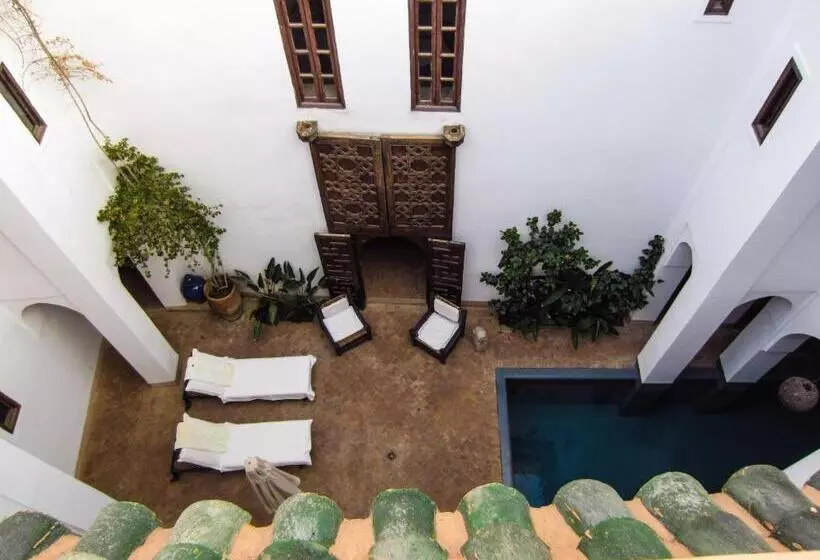 هتل Riyad El Cadi