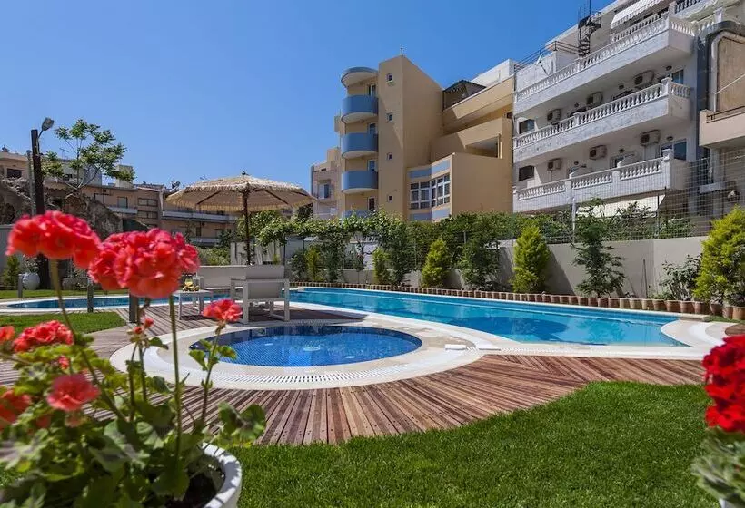 Leonidas Hotel & Apartments