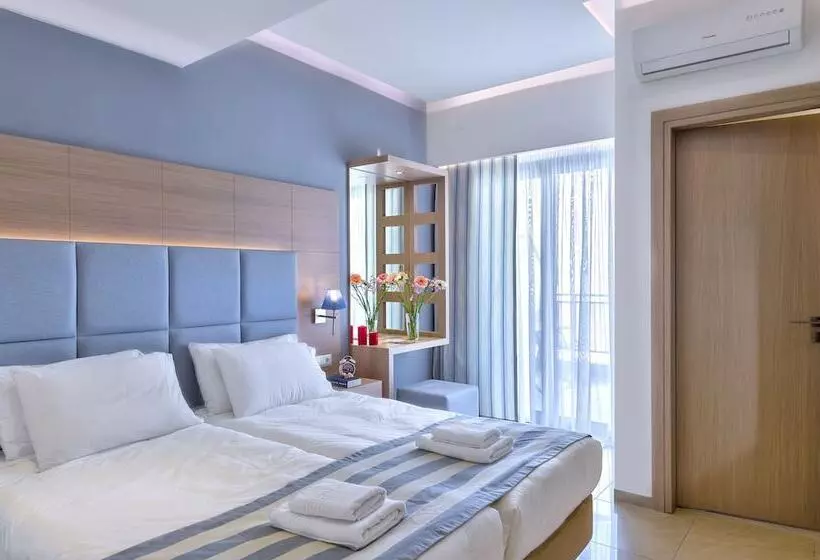 Leonidas Hotel & Apartments