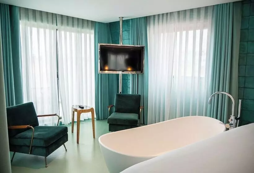 Wc By The Beautique Hotels