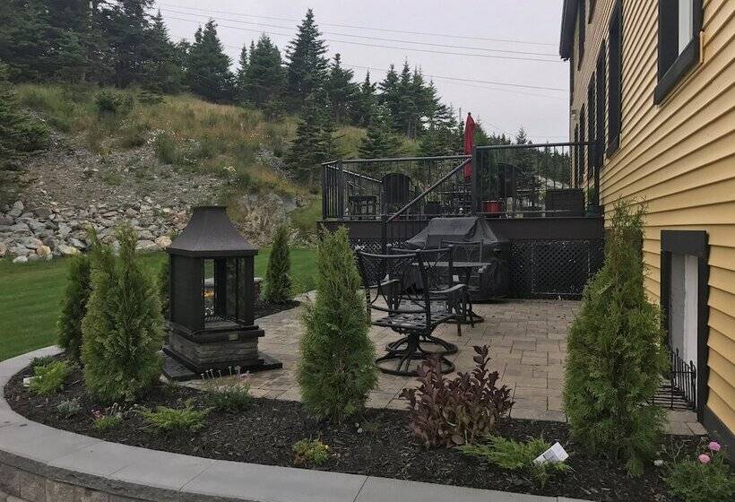 Hotel Castle Landing