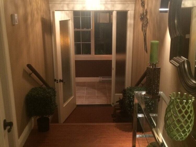 Hotel Castle Landing