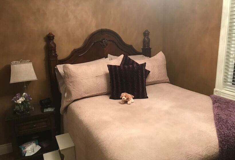 Hotel Castle Landing