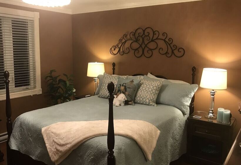 Hotel Castle Landing