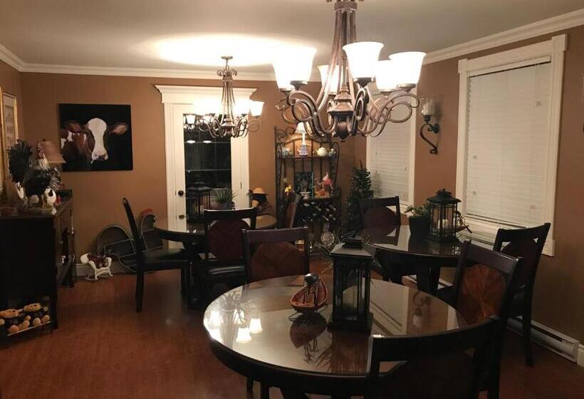 Hotel Castle Landing