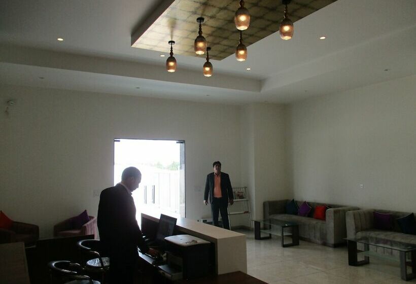 Sentara Hotel And Resort