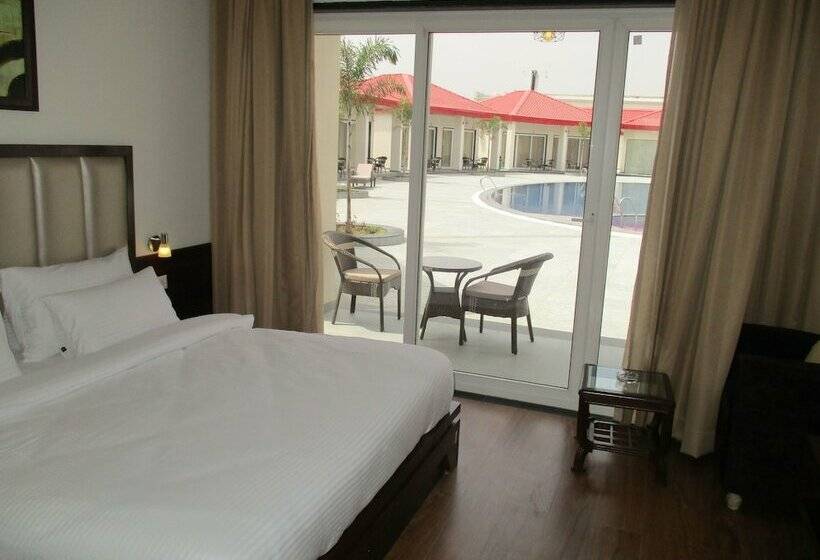 Sentara Hotel And Resort