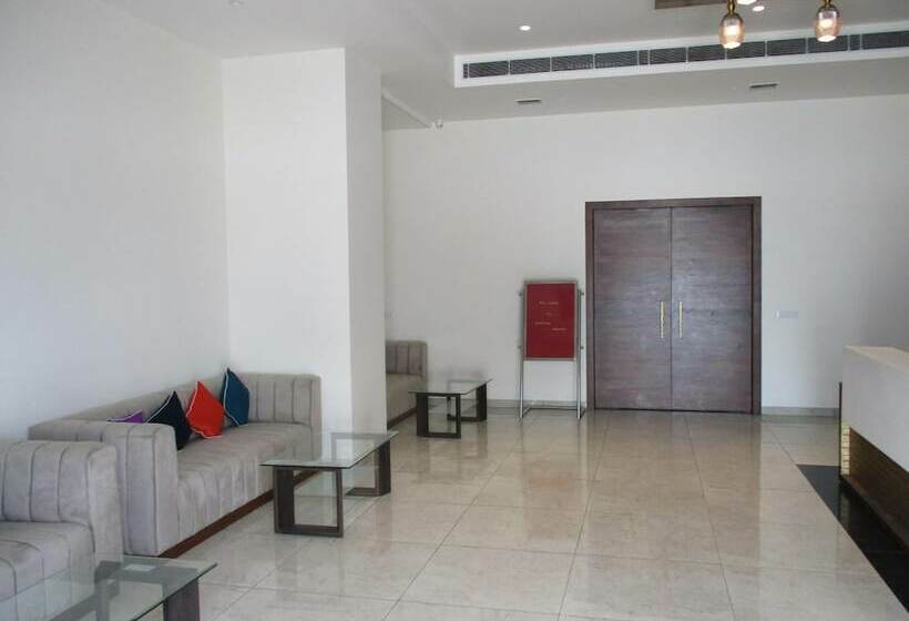 Sentara Hotel And Resort