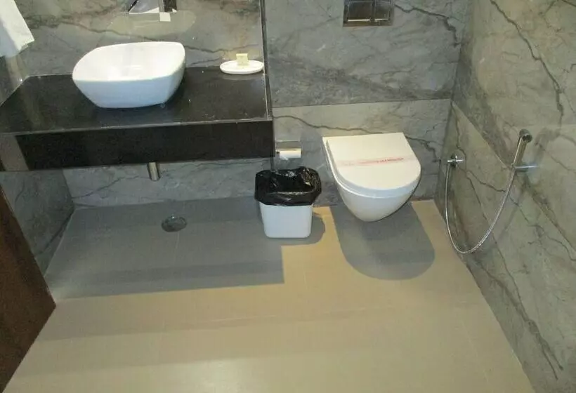 Sentara Hotel And Resort