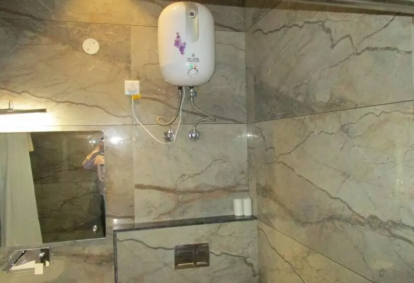 Sentara Hotel And Resort