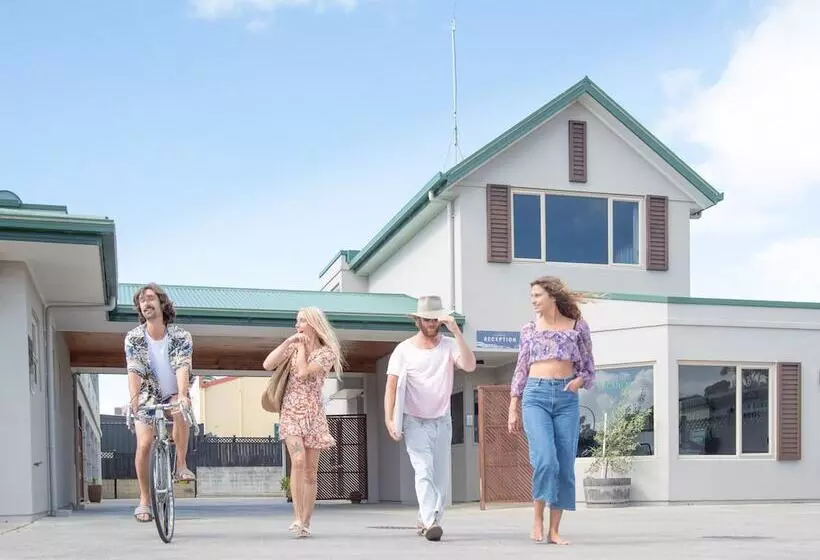 Raglan Sunset Motel