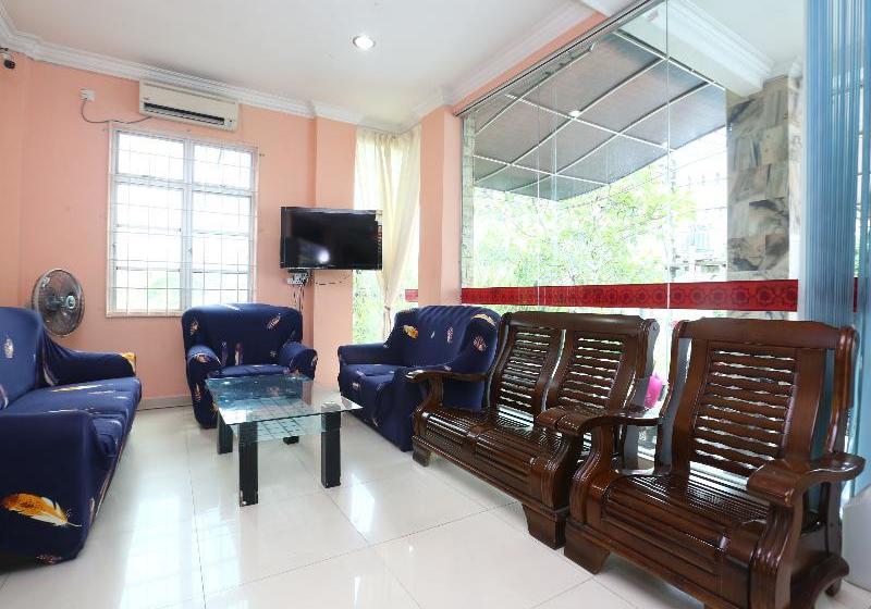 فندق Sa Villa Holiday Inn By Oyo Rooms