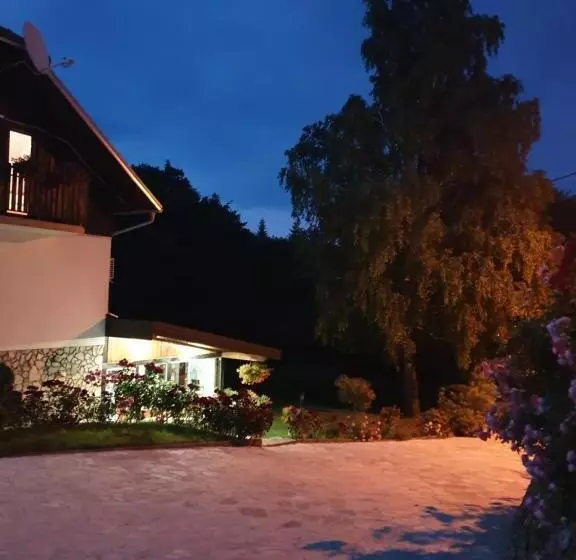 ペンション Pansion Breza