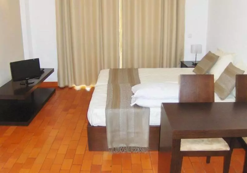 Via Dona Ana Conkrit Rentals