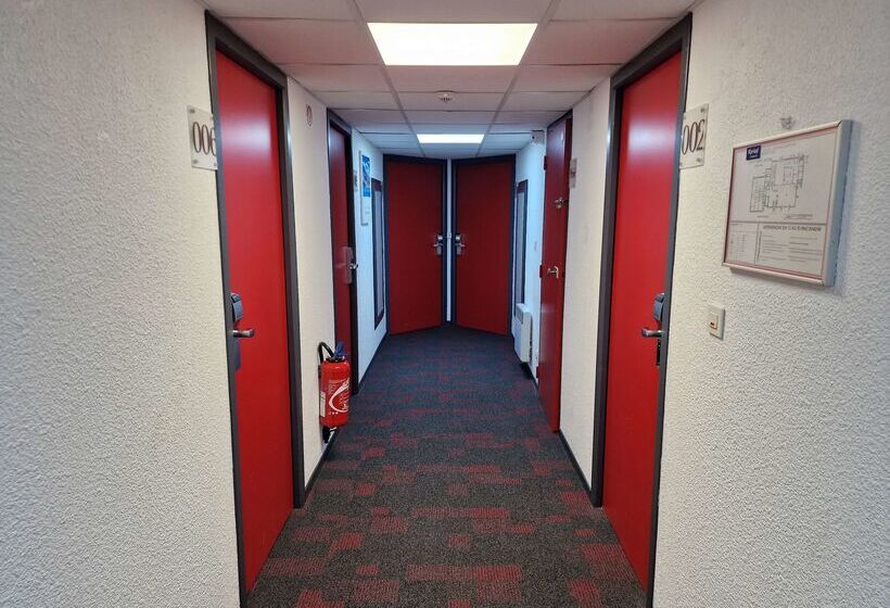 酒店 Kyriad Montluçon   Saint Victor