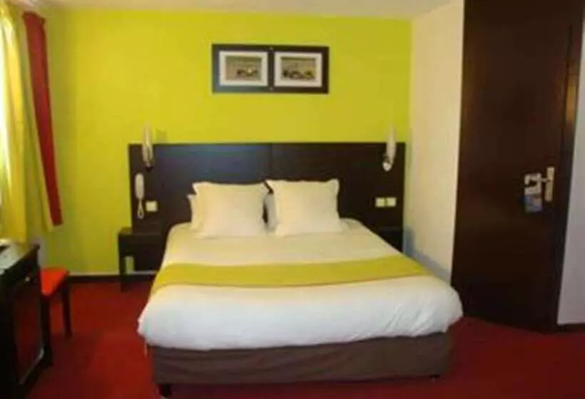 Отель Kyriad Montluçon   Saint Victor