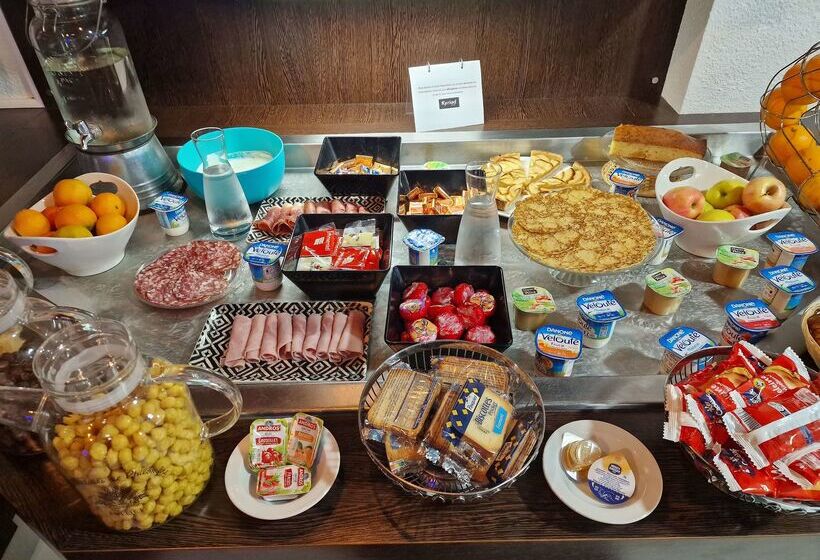 酒店 Kyriad Montluçon   Saint Victor