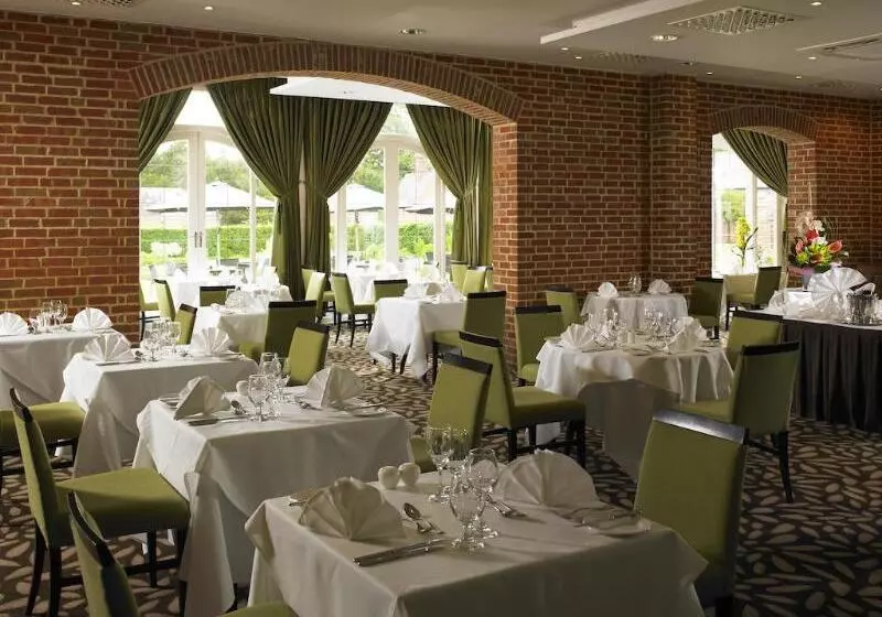 Mercure Warwickshire Walton Hall Hotel & Spa