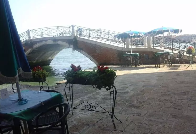 هتل Pensione Seguso