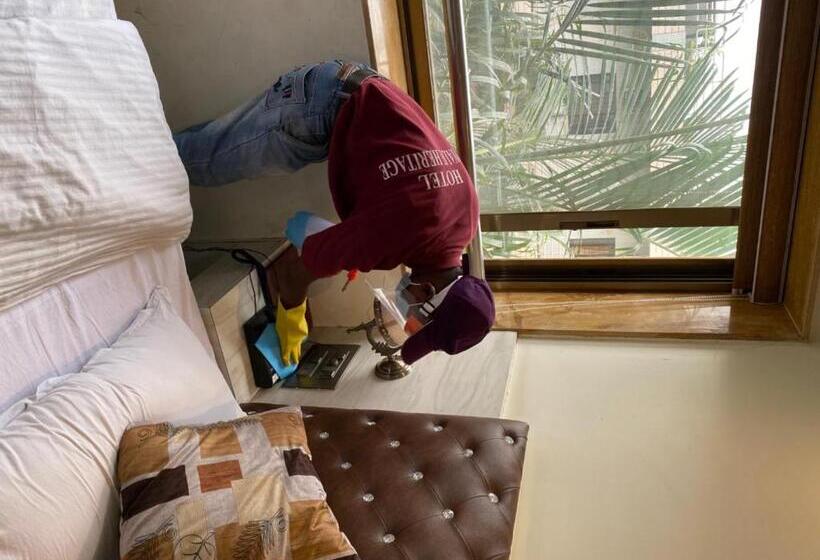 هتل Royale Heritage