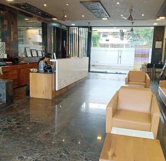 هتل Royale Heritage