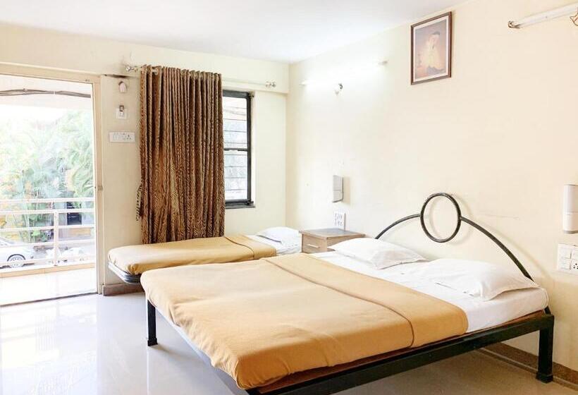 هتل Royale Heritage