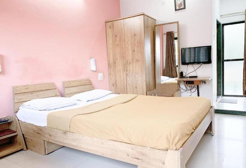 هتل Royale Heritage