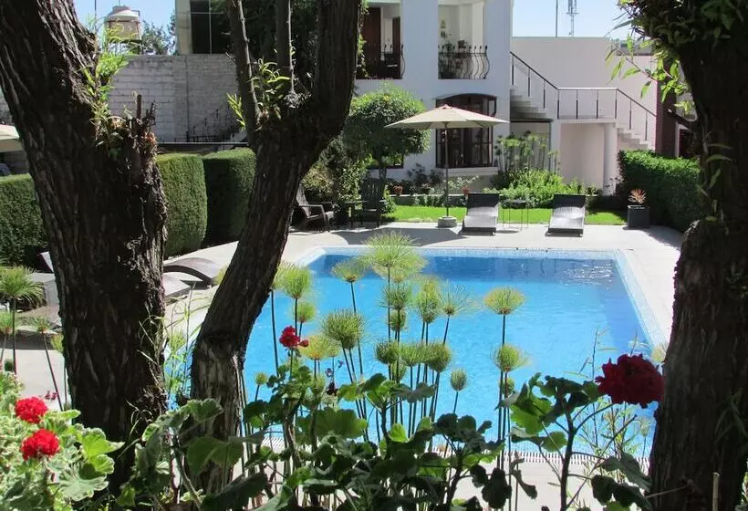 Queen S Villa Hotel Boutique