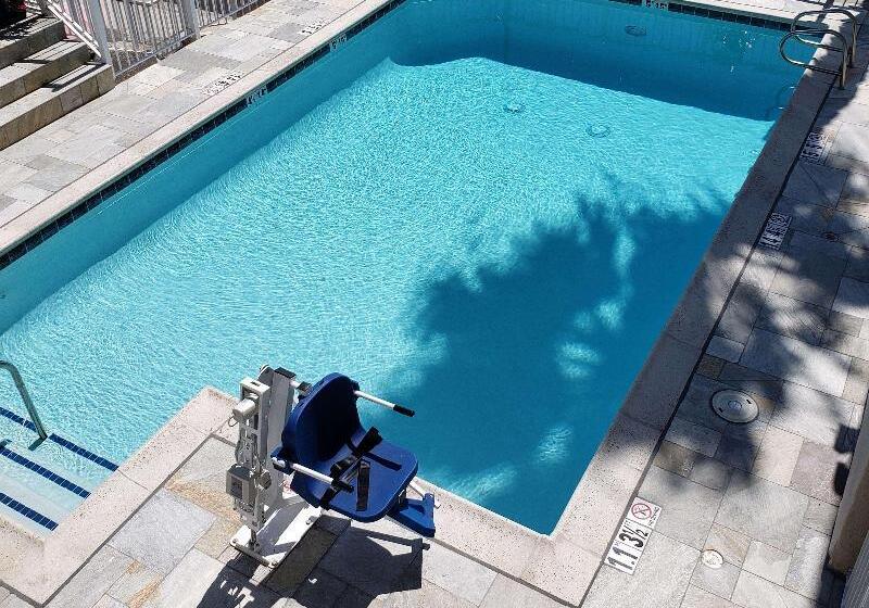 酒店 Best Western Plus Marina Shores