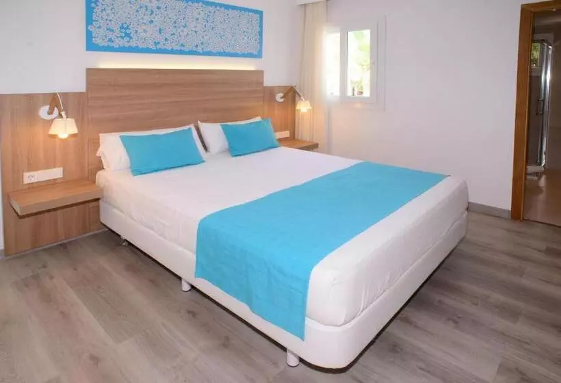 ホテル Cala Llenya Resort Ibiza